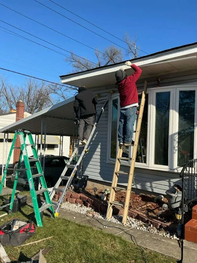 Restoration crew performing exterior repair in Mableton